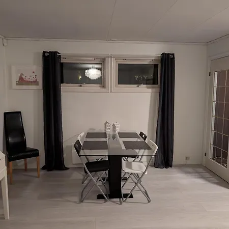 Apartamento Innholdsrik Med Hage Stavanger